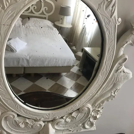 Bed and breakfast Bed & Business-100 Torri 4*