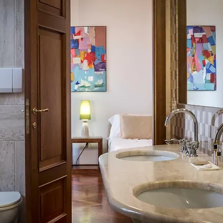 Bed and breakfast Bed & Business-100 Torri 4*