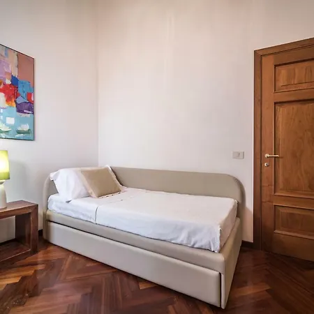 Bed & Business-100 Torri Couette-café